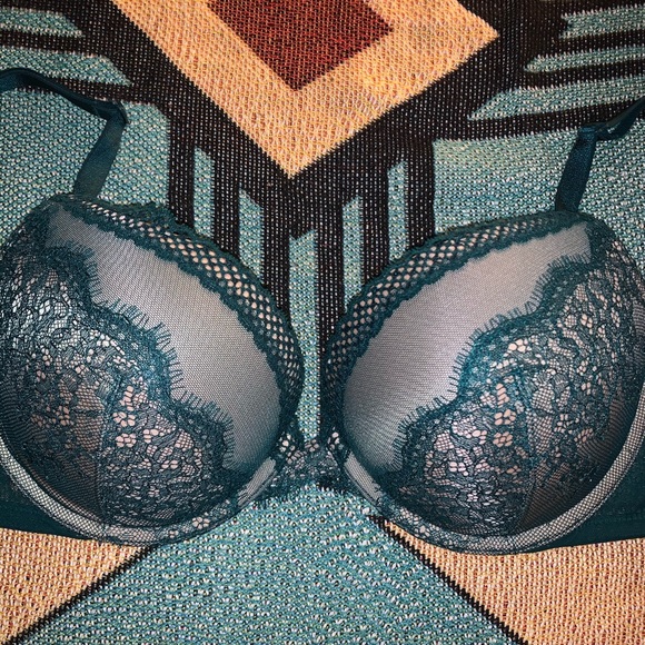 🔥DEAL🔥‘VICTORIA’S SECRET’ push-up bra in lace - Picture 3 of 7